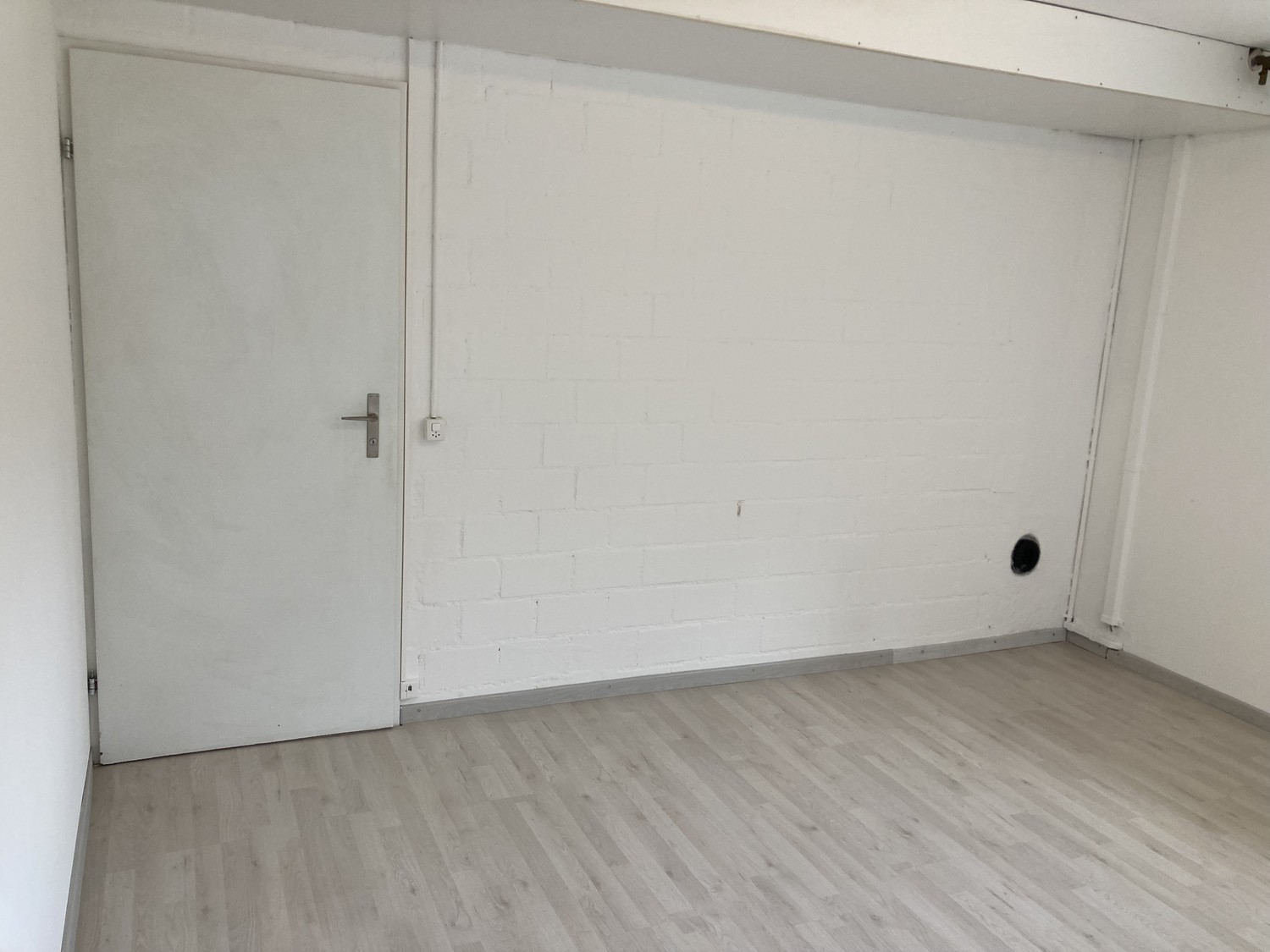 13m² office
