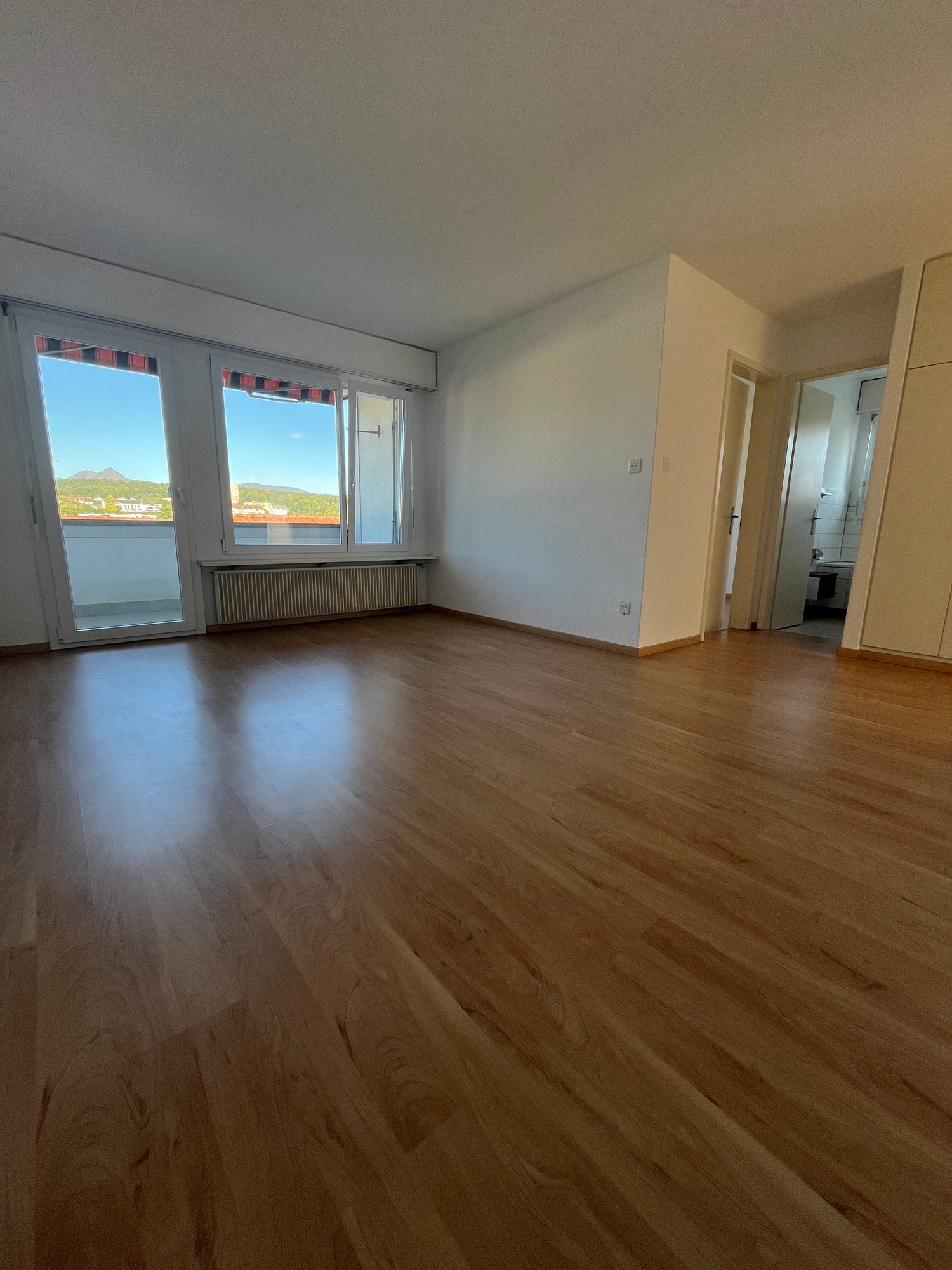 3 rooms apartment, photo 1 of 7