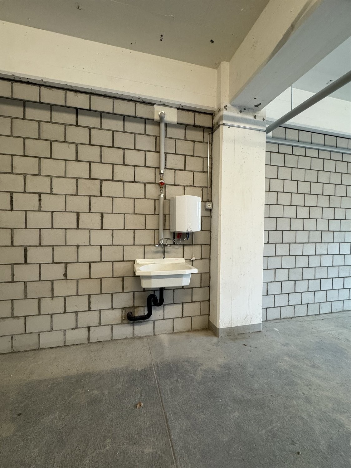 55m² commercial