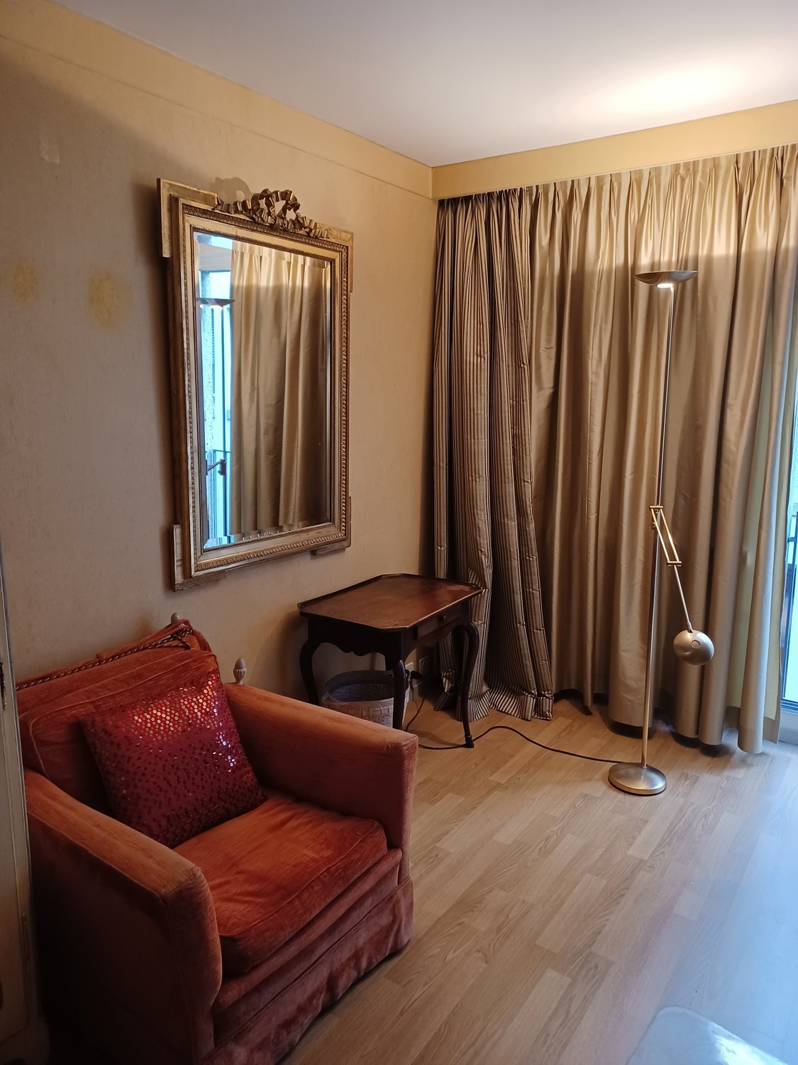 1 room apartment, photo 1 of 5