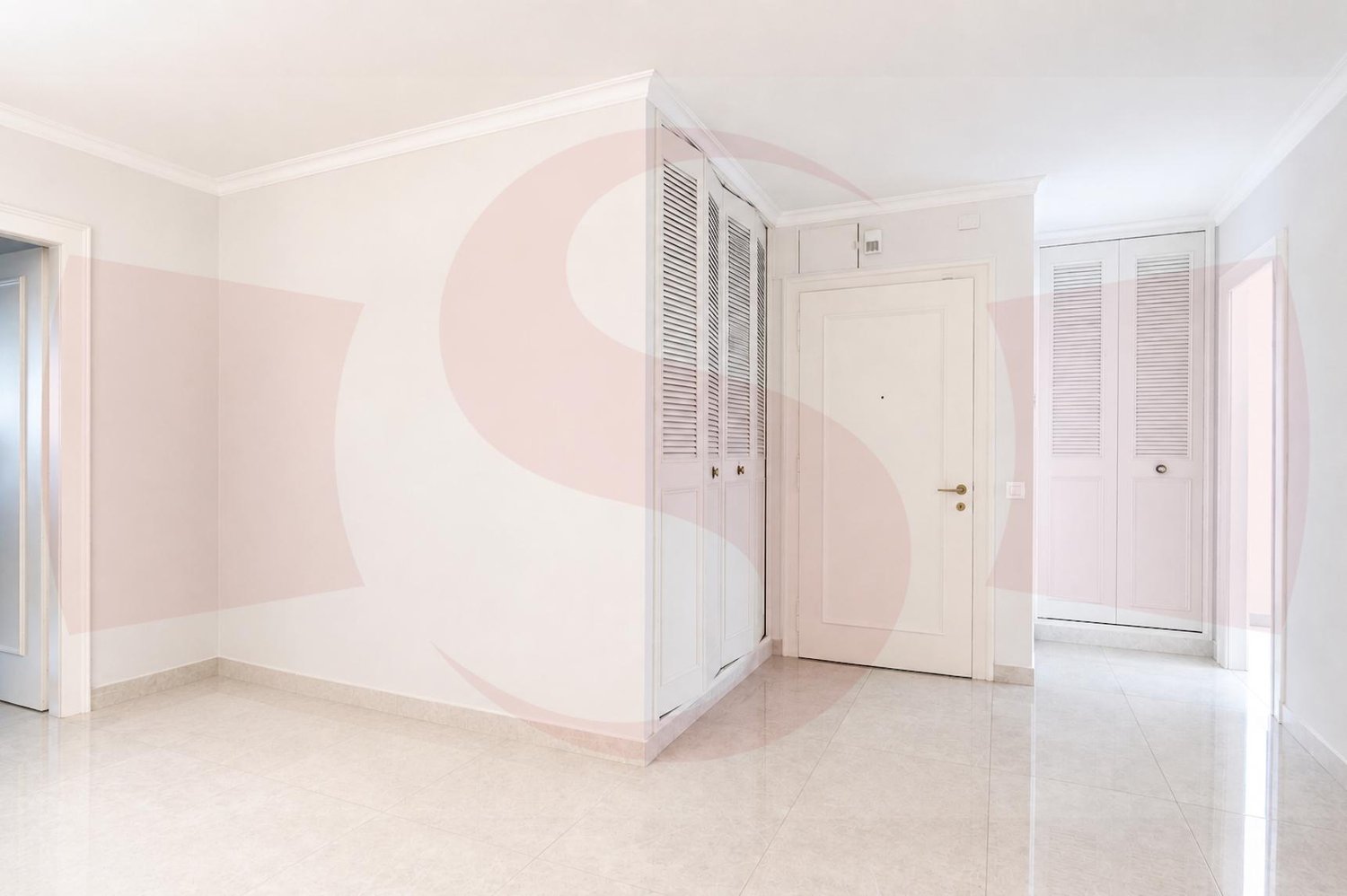 6 rooms apartment, photo 1 of 8