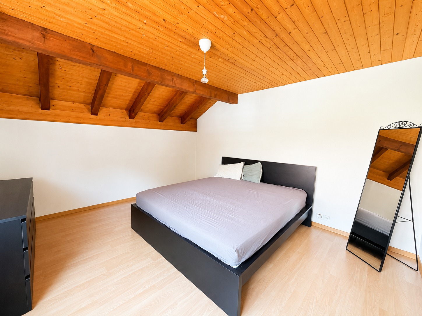2 ½ Zimmer möblierte Wohnung