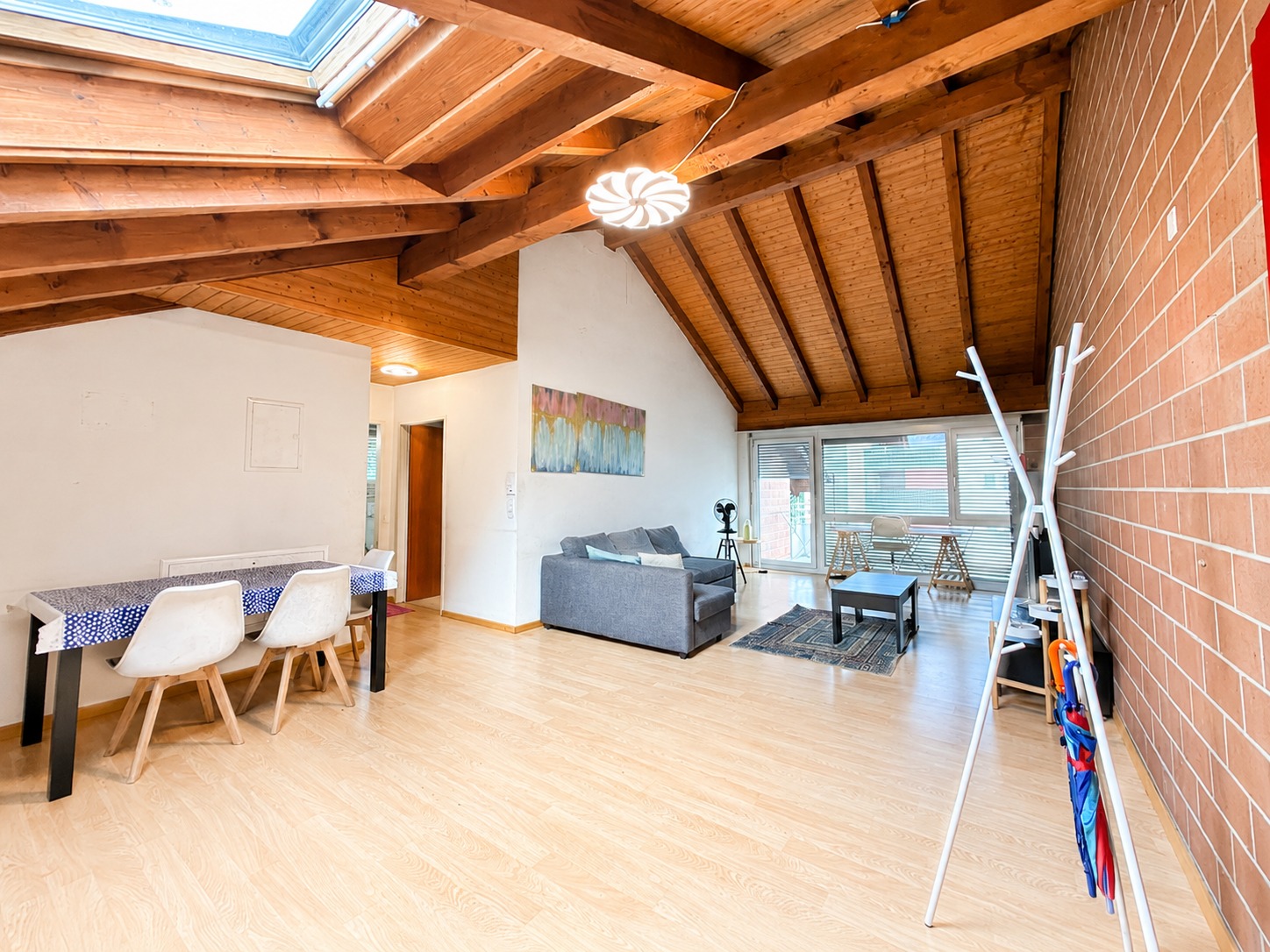2 ½ Zimmer möblierte Wohnung