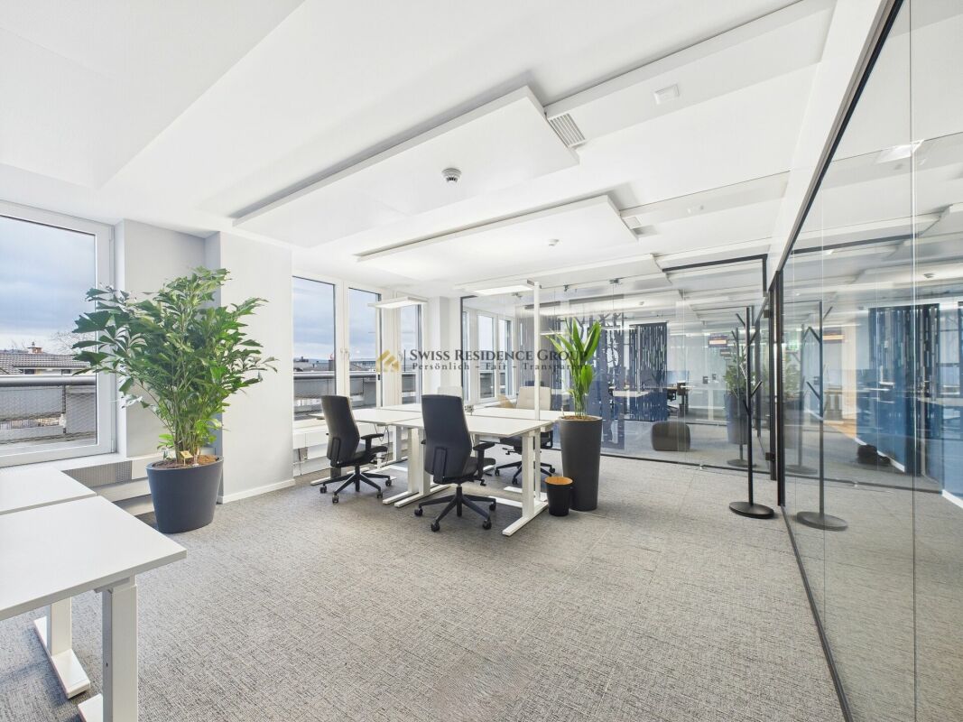 Office, photo 6 of 10
