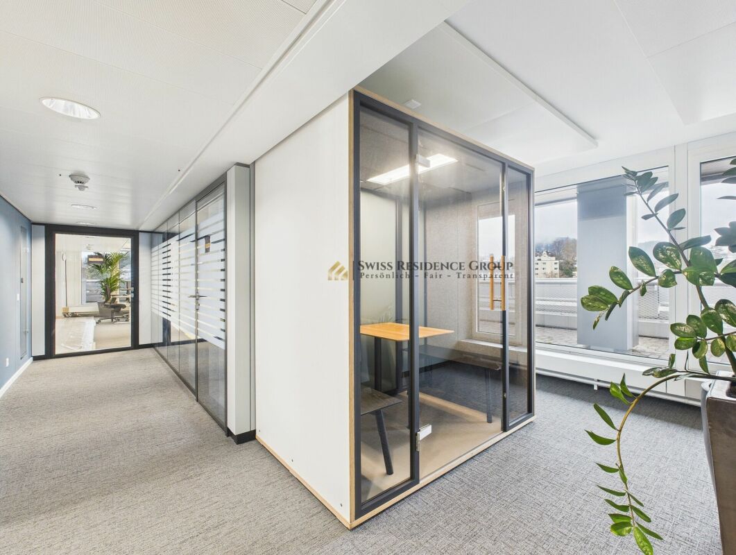 Office, photo 10 of 10