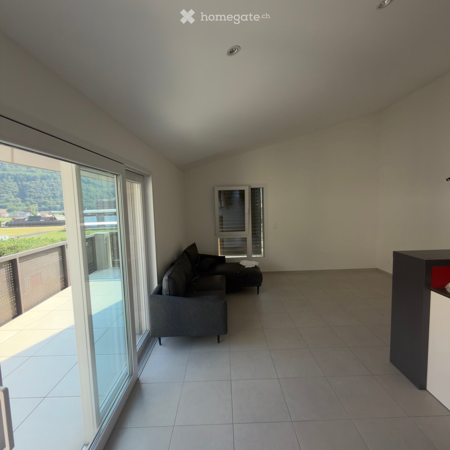 2 rooms apartment, photo 2 of 4