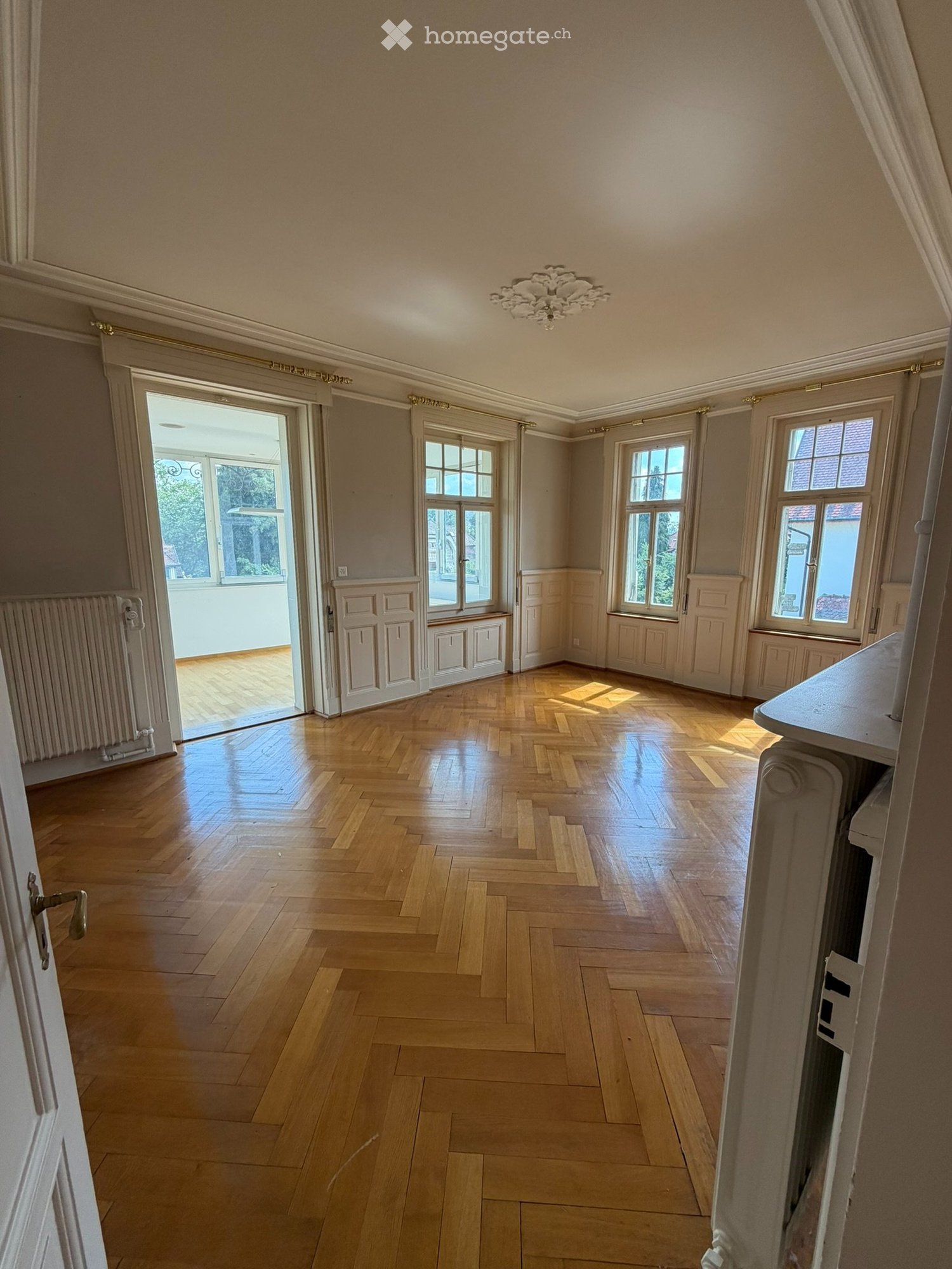 6 rooms apartment, photo 1 of 5