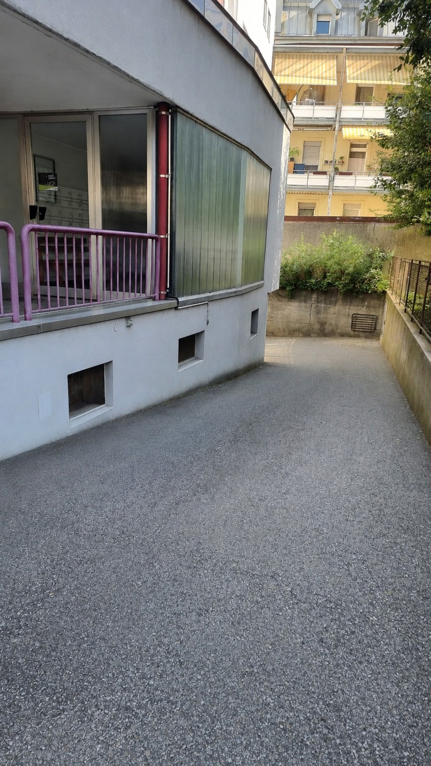 Underground slot, photo 1 of 3