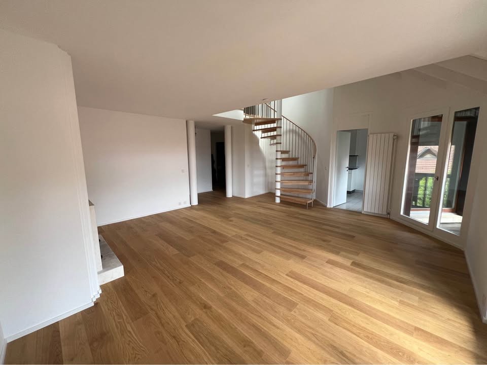 6 rooms apartment, photo 1 of 8