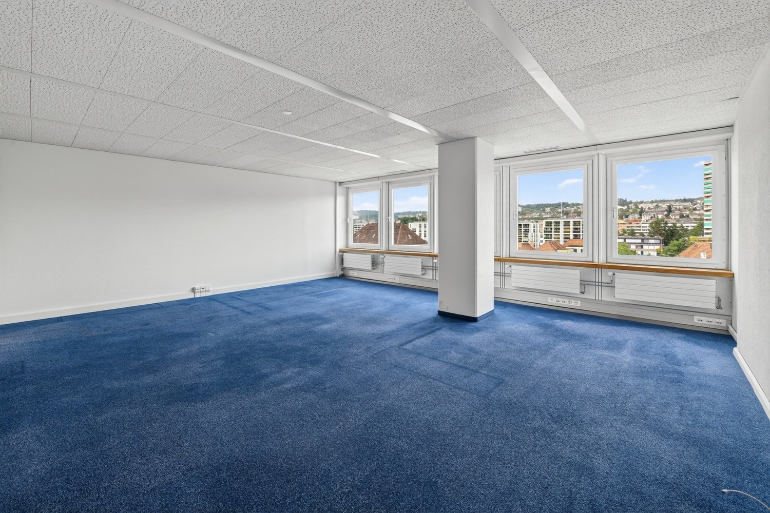 292m² office, photo 3 of 10