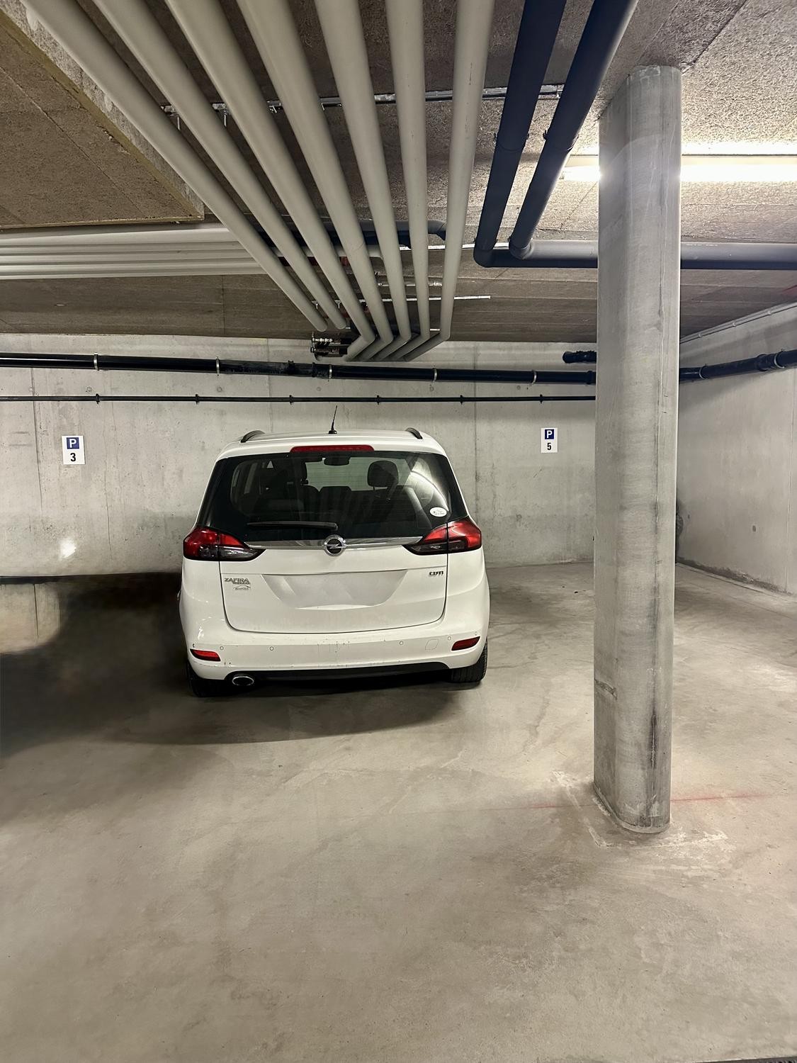 Underground slot, photo 1 of 2