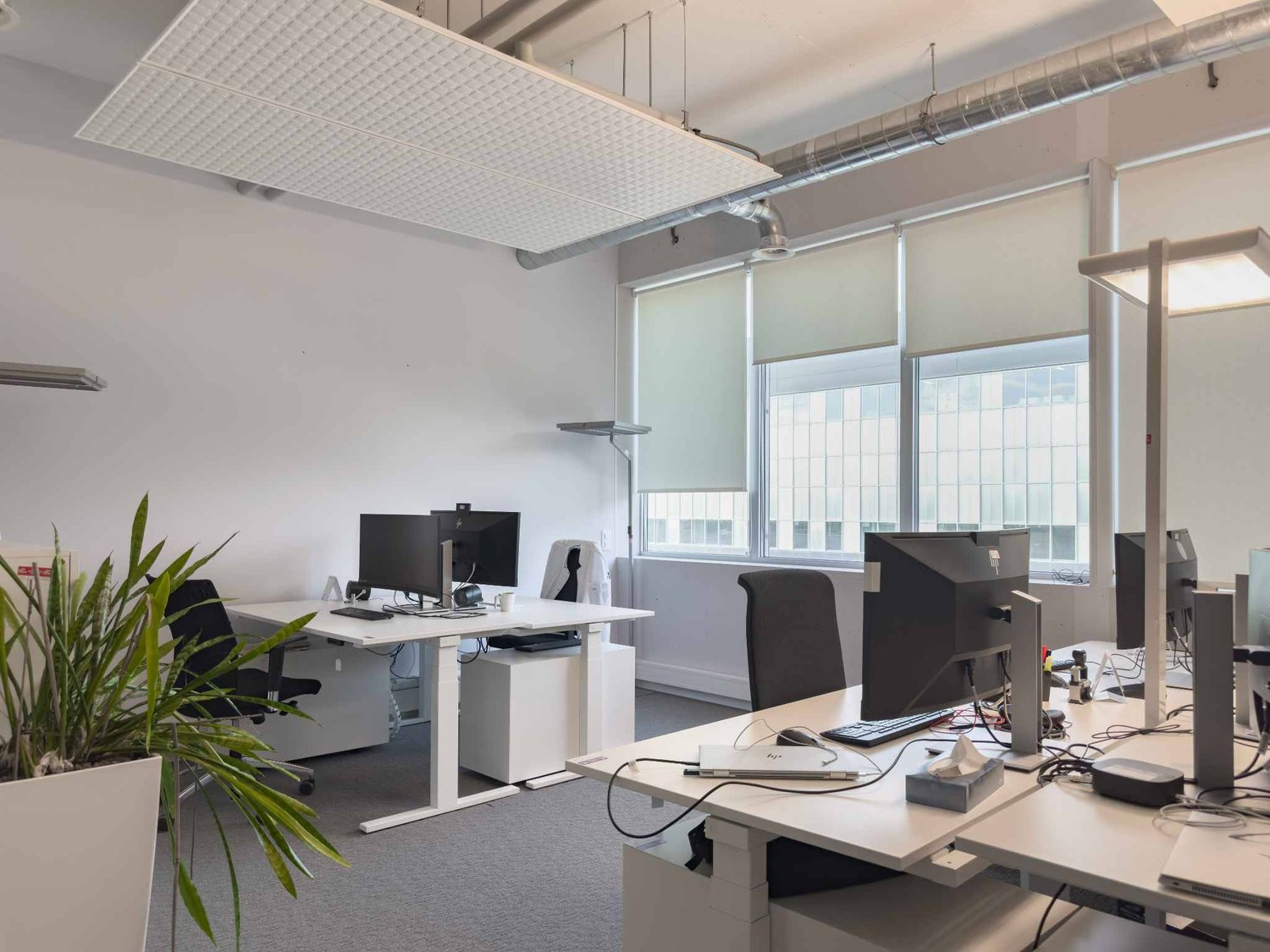 732m² office, photo 2 of 10