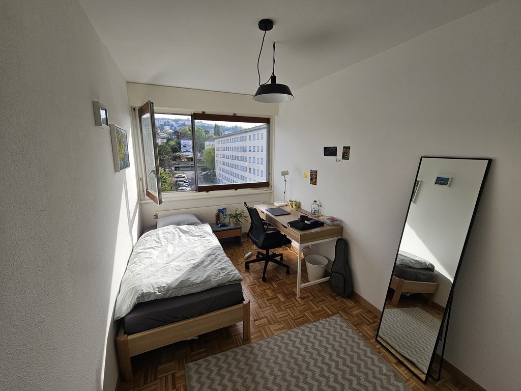 4 rooms apartment, photo 1 of 2