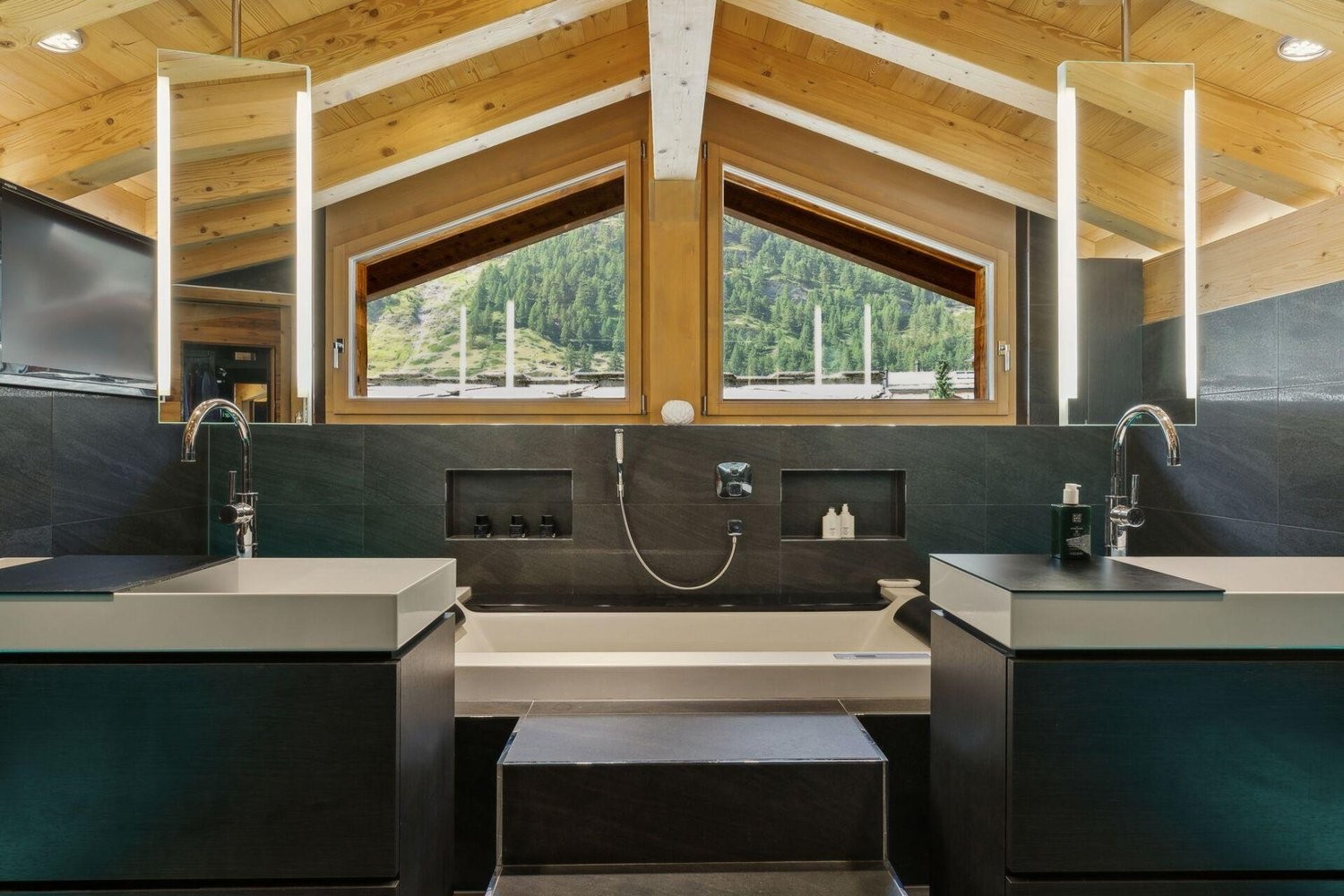 9 rooms chalet, photo 6 sur 10