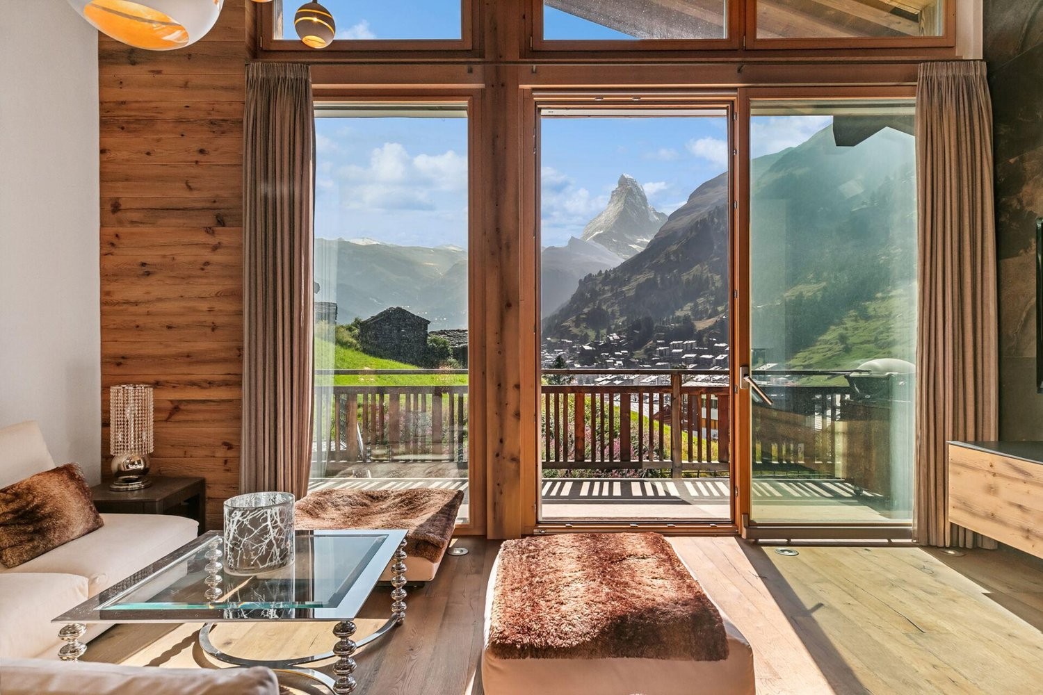 9 rooms chalet, photo 3 sur 10