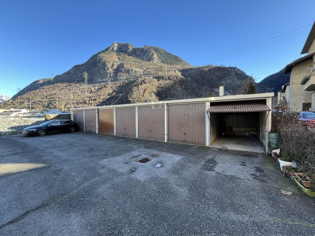 Single garage