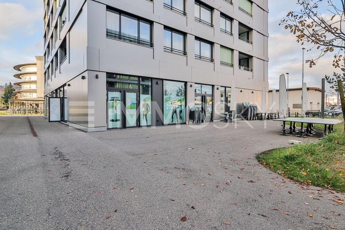 84m² shop, photo 6 of 7