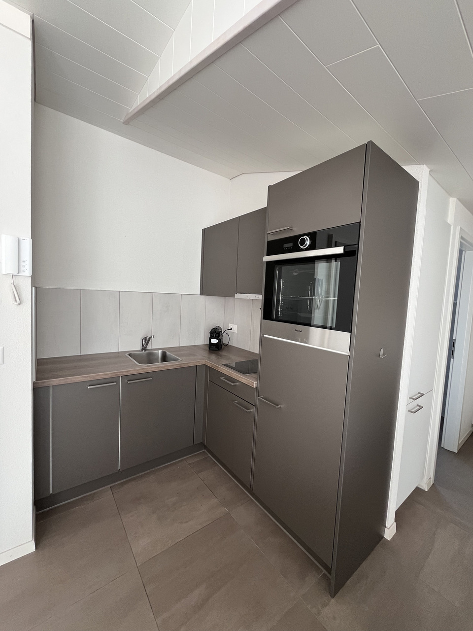 1 room apartment, photo 1 of 6