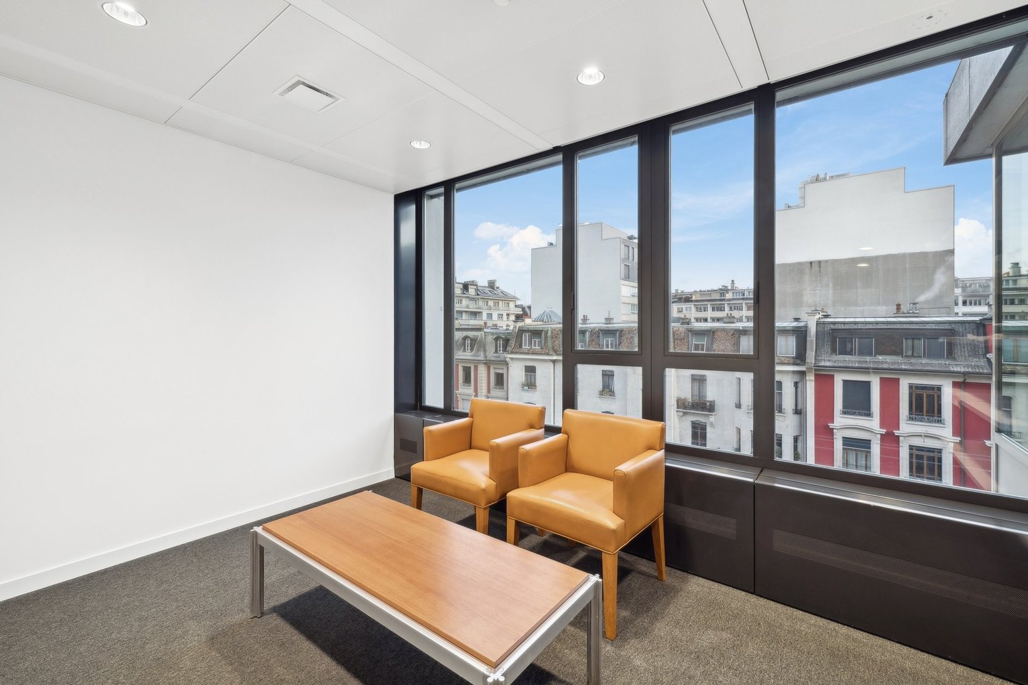 310m² office, photo 7 of 7