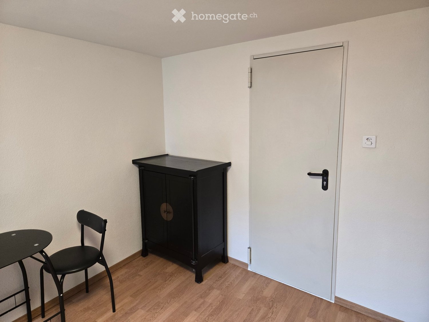 1 room single room