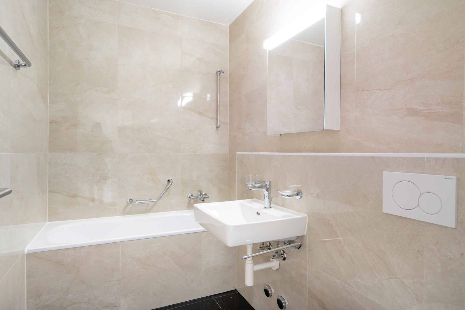 3 rooms apartment (5)