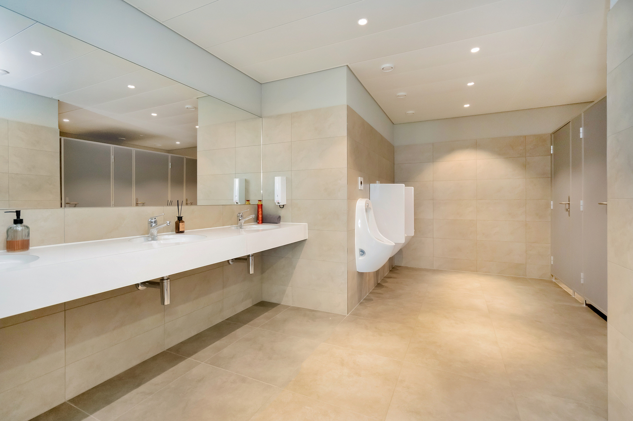 983m² commercial, foto 8 di 10