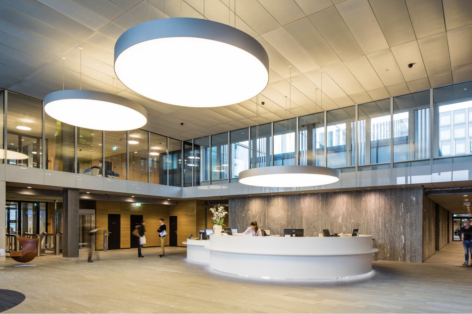 1570m² office, photo 2 of 10