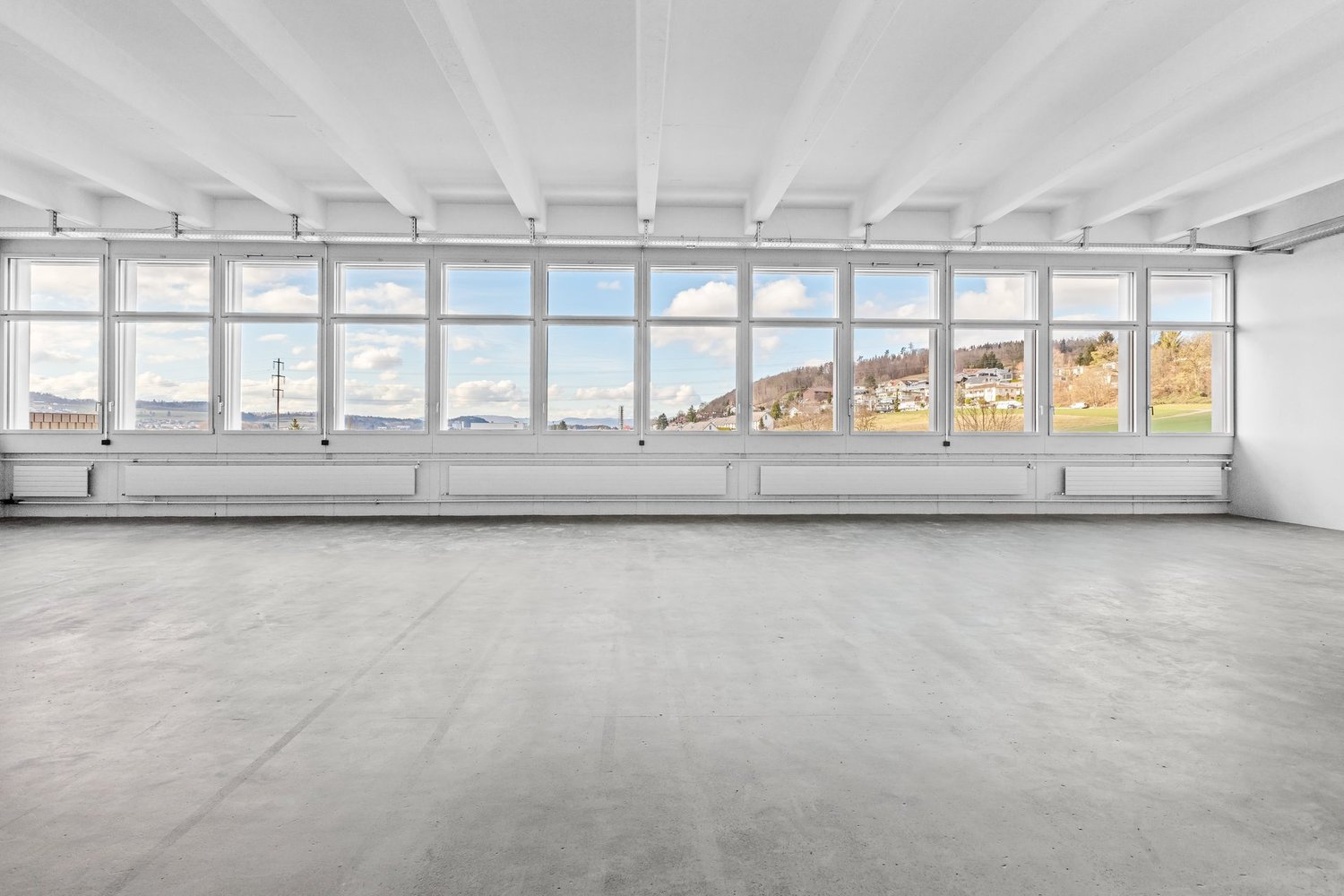 361m² industrial object, photo 4 of 8