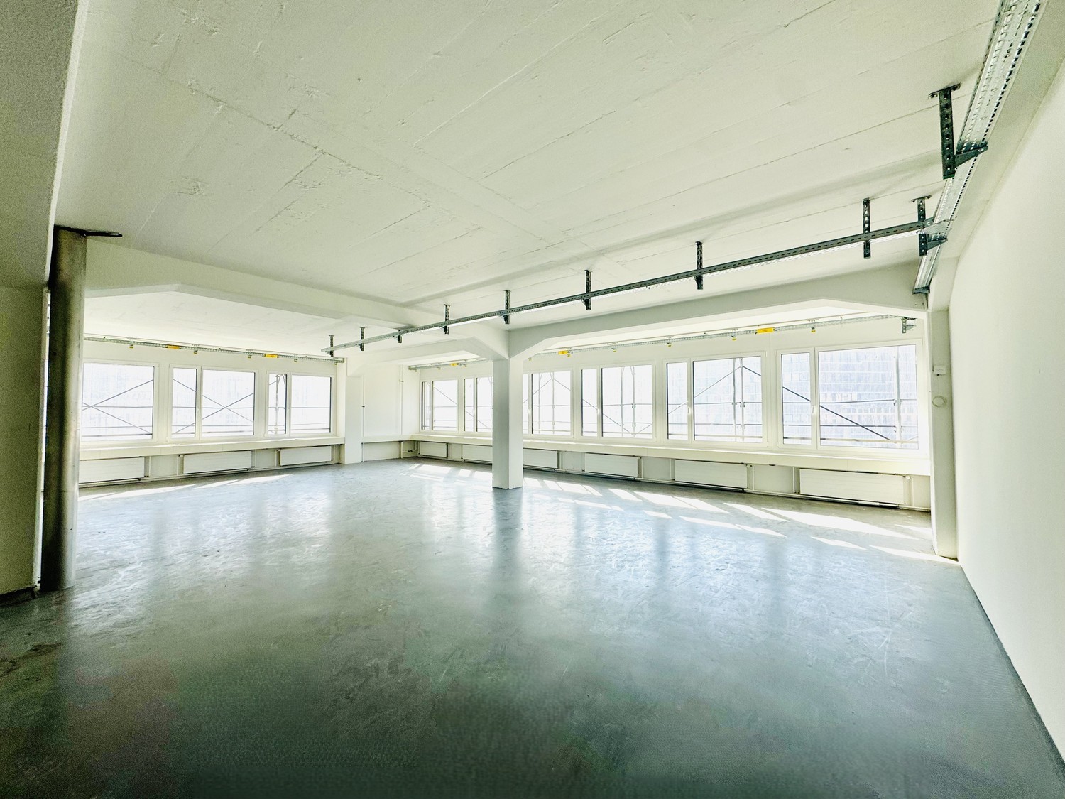 158m² office, photo 3 of 8