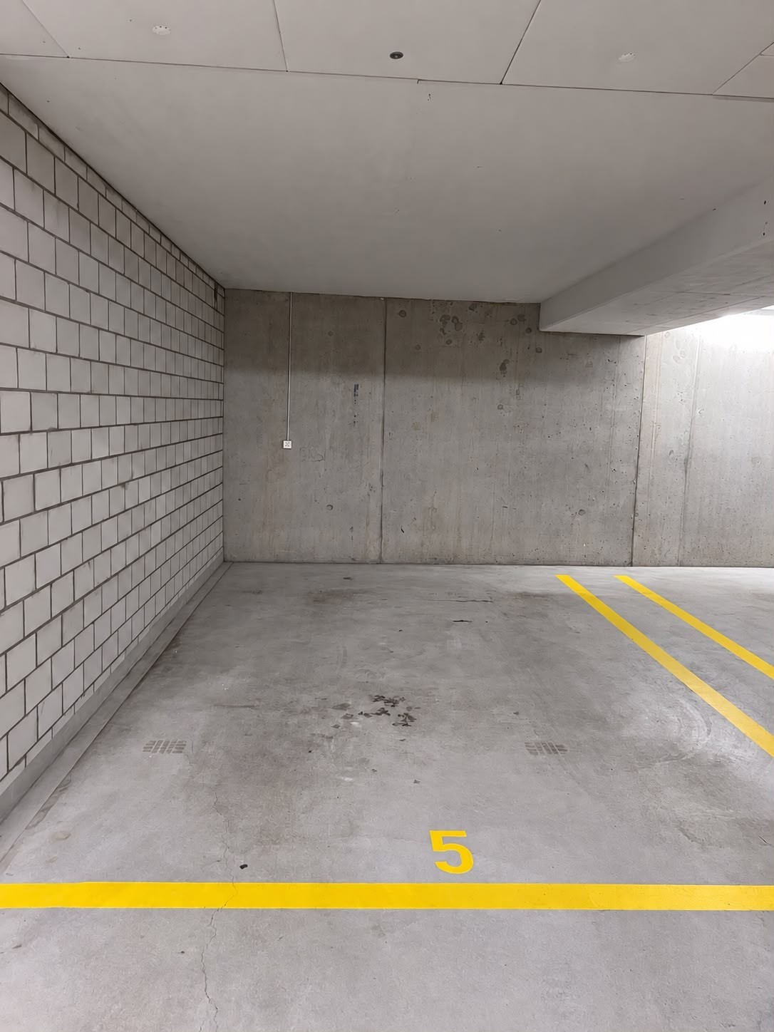Underground slot