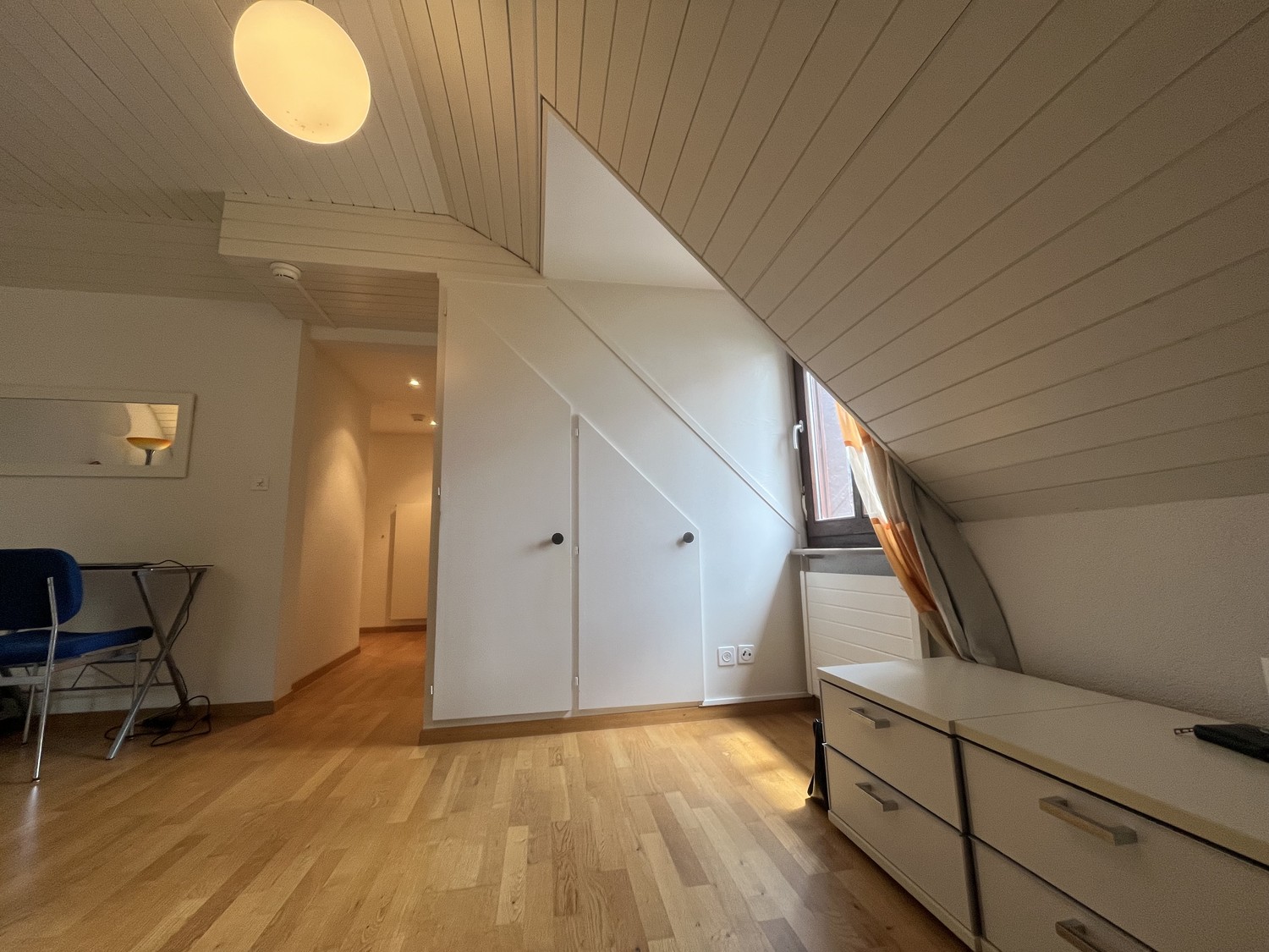 Chambre dans un appartement partagé