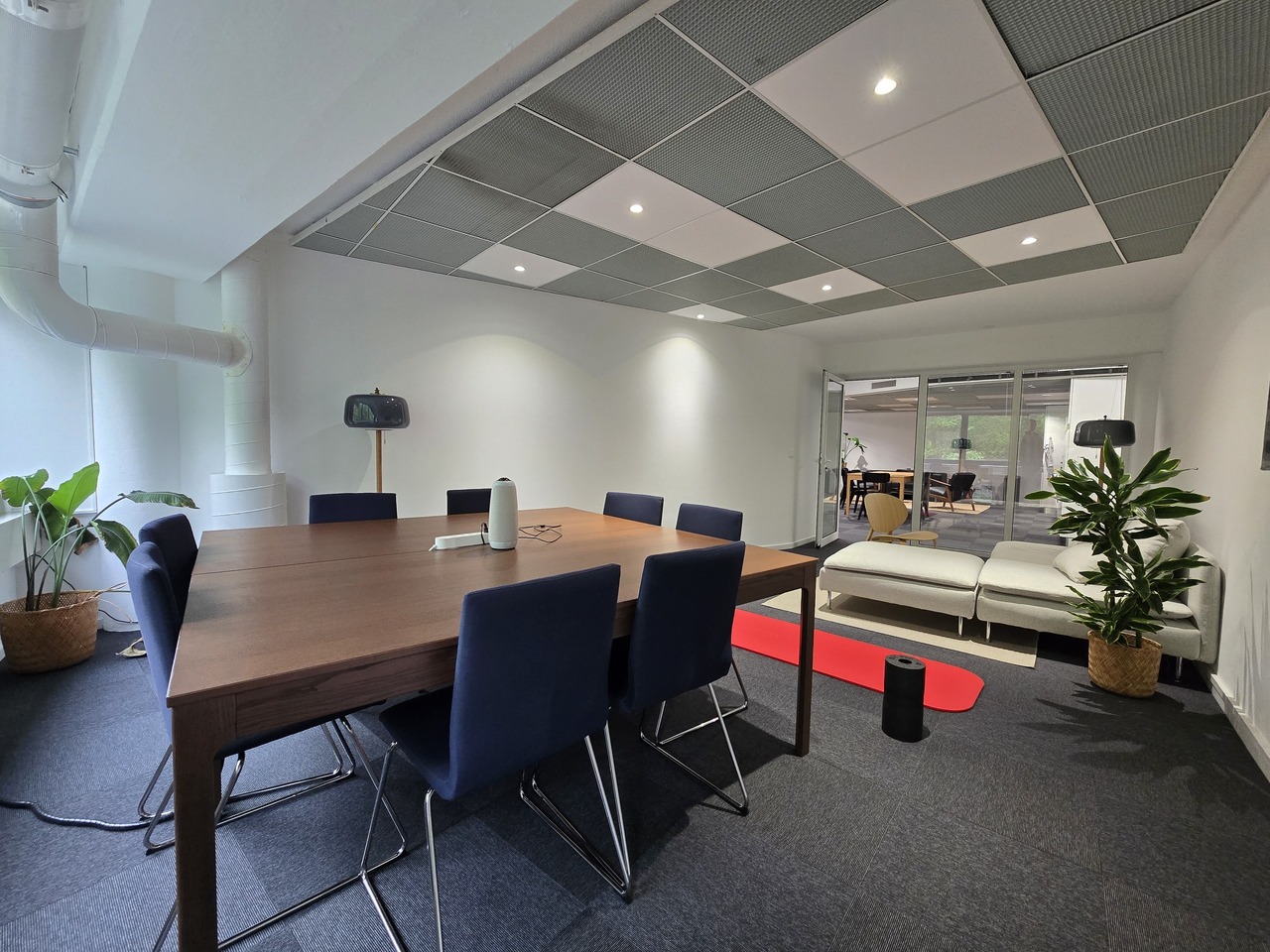 190 m² Büro","description":"Gelegen an der **Trabandan 28 in Lausanne**, bietet dieses **190 m² große Plug-and-Play-Büro** einen modernen, funktionalen und voll ausgestatteten Arbeitsplatz. Ideal für ein Unternehmen, das sich schnell in einem angenehmen professionellen Umfeld niederlassen möchte, um, Foto 10 von 10