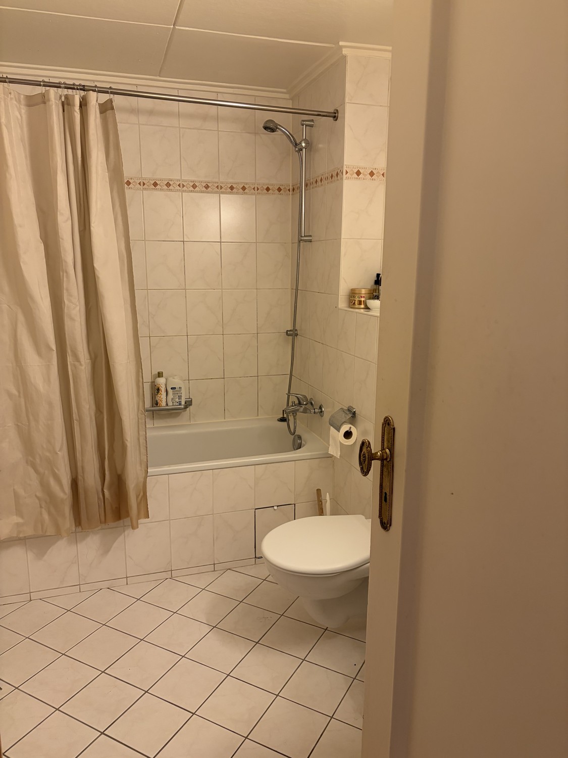 6 rooms apartment, photo 6 of 9