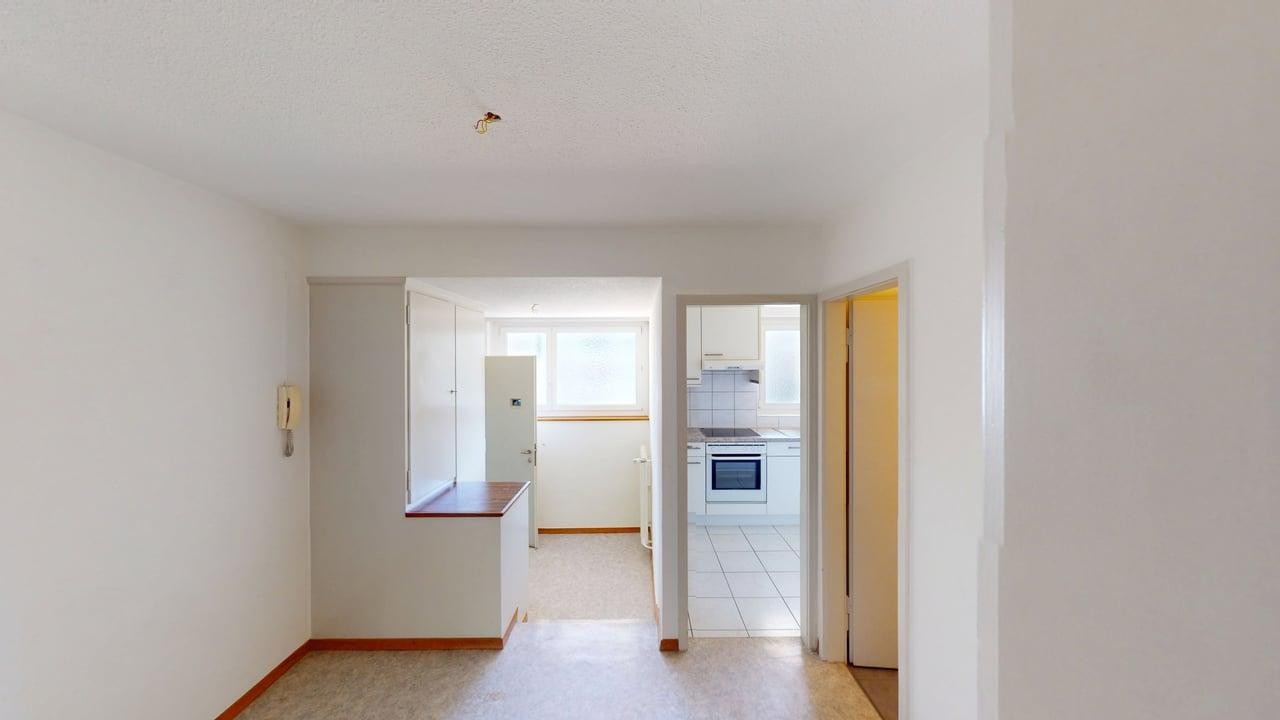 2 rooms apartment, photo 2 of 5