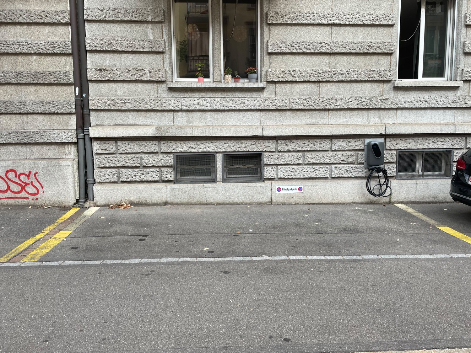 Open slot, photo 1 of 2