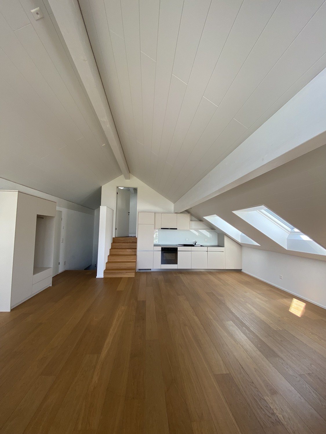 2 rooms apartment, photo 2 of 9