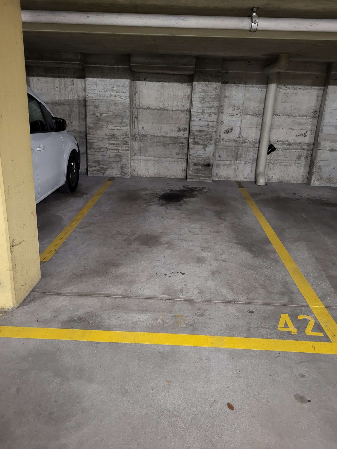 Underground slot, photo 1 of 2
