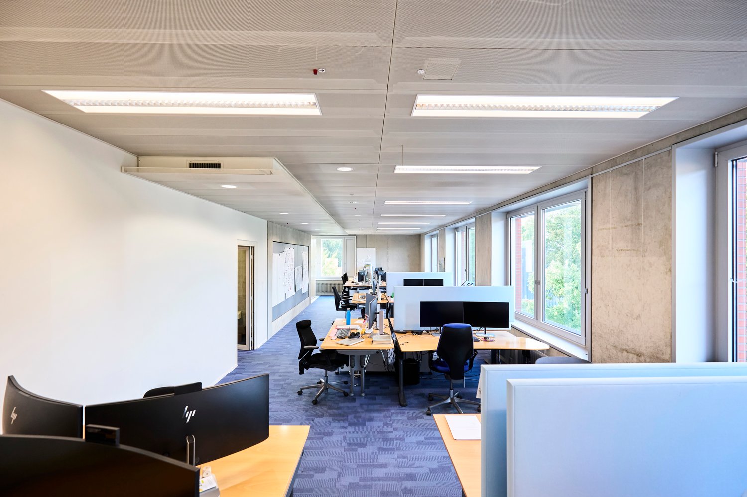 3974m² office, photo 10 of 10