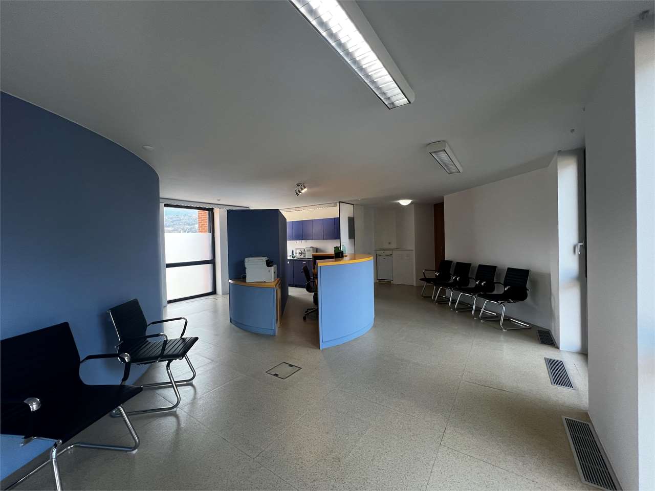 Office, photo 3 of 8