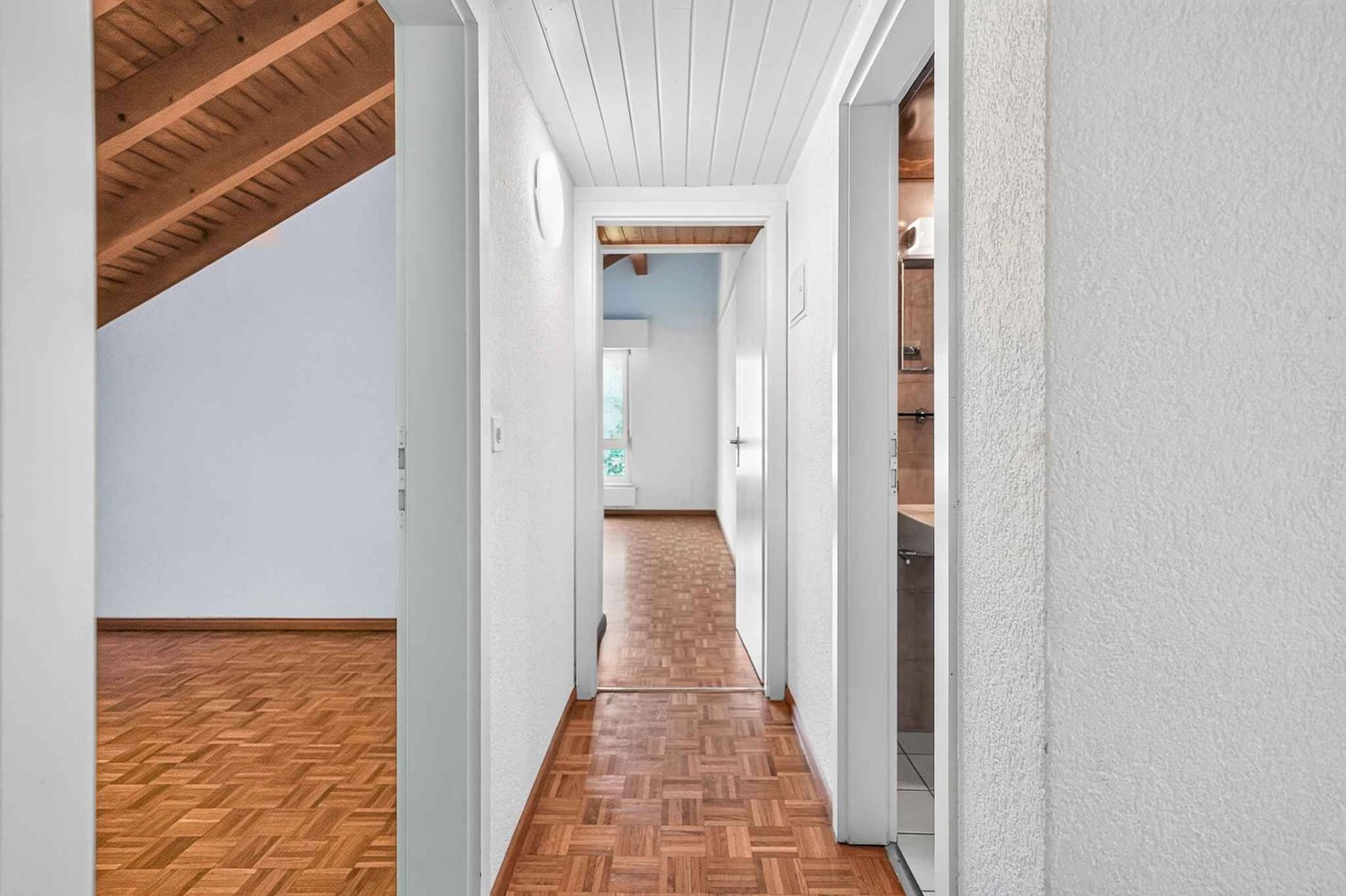 5 rooms apartment, photo 4 of 10