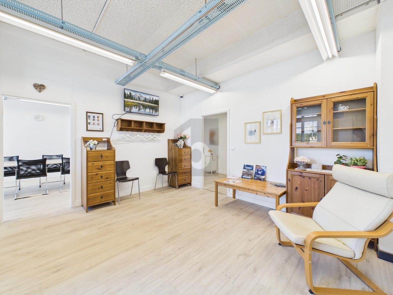 250m² office, photo 3 of 4