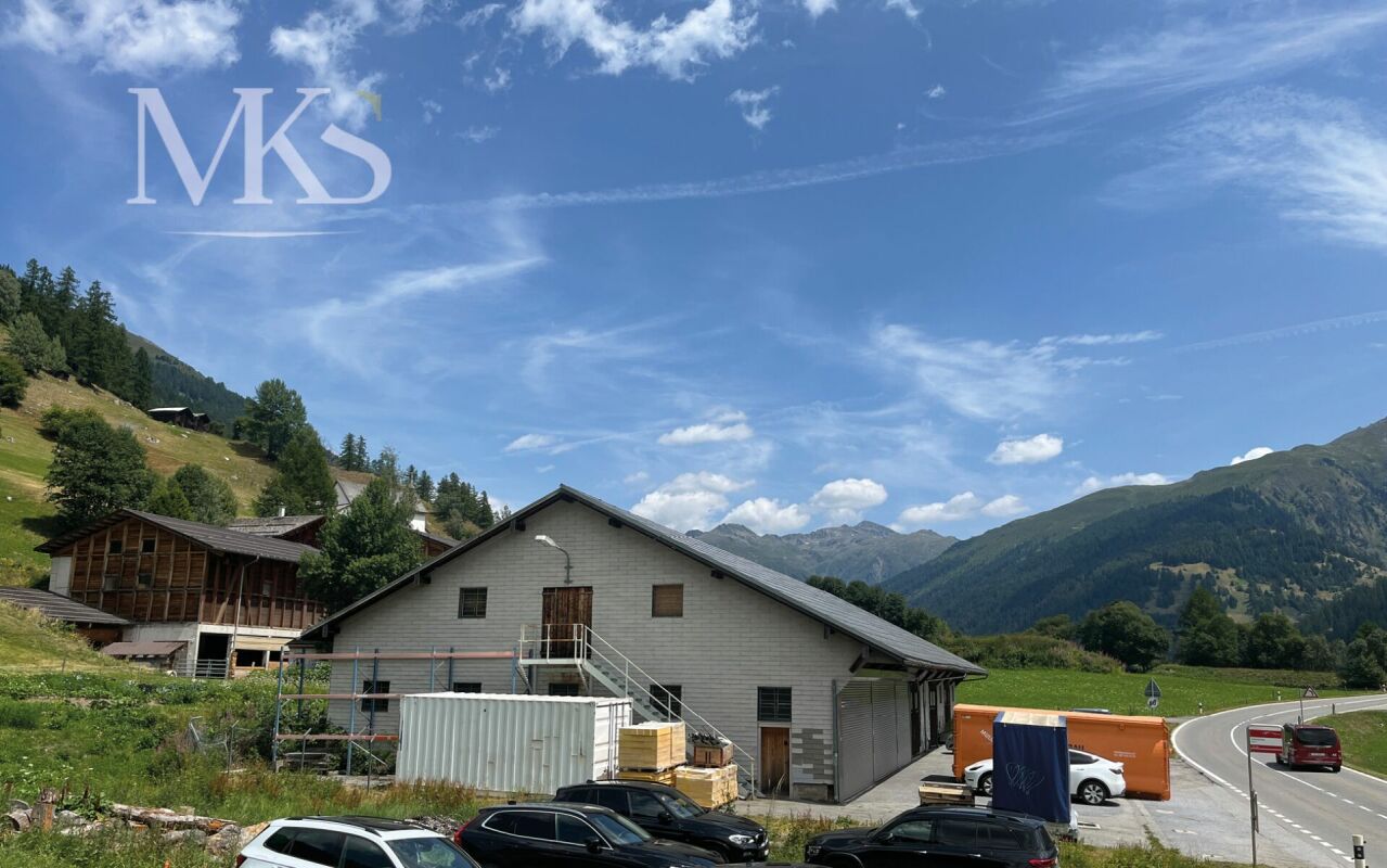 28m² storage room