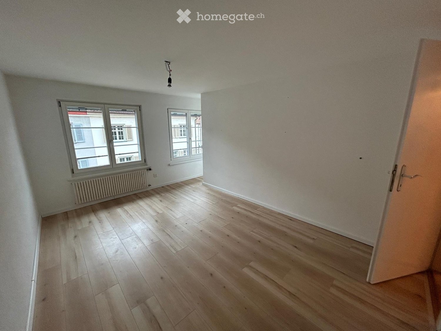 5 rooms apartment