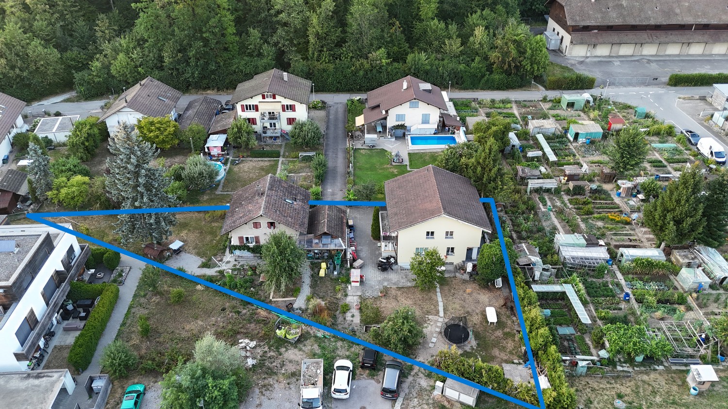 1148m² building land