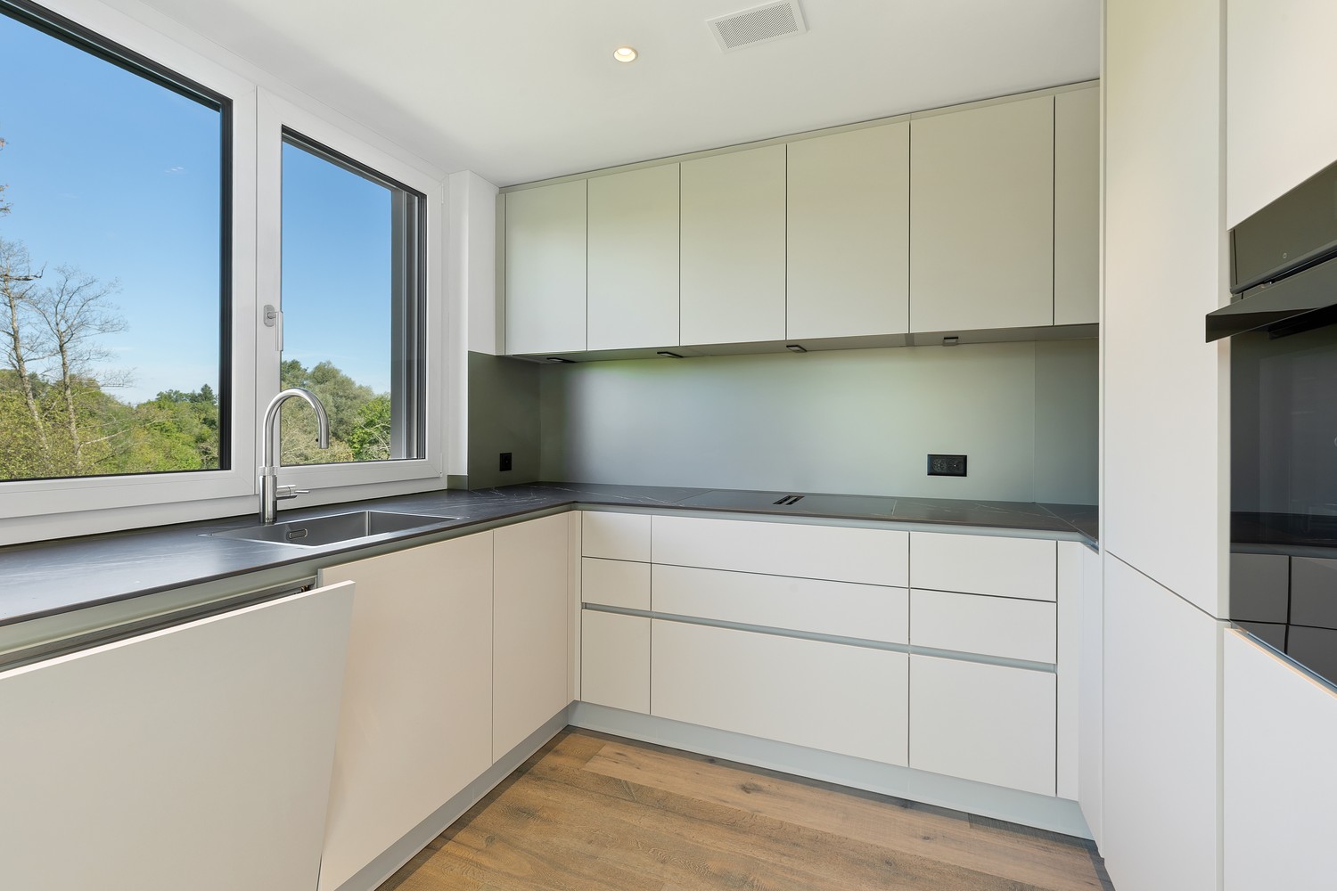 Appartement en attique de 2 ½ pièces