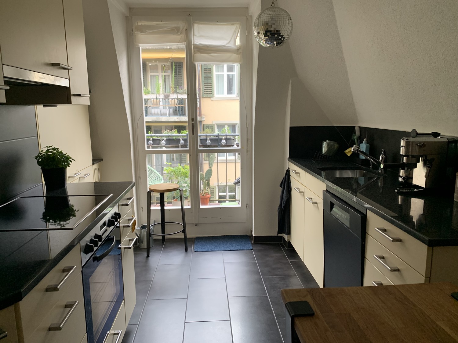 Room in a shared flat, photo 1 of 5