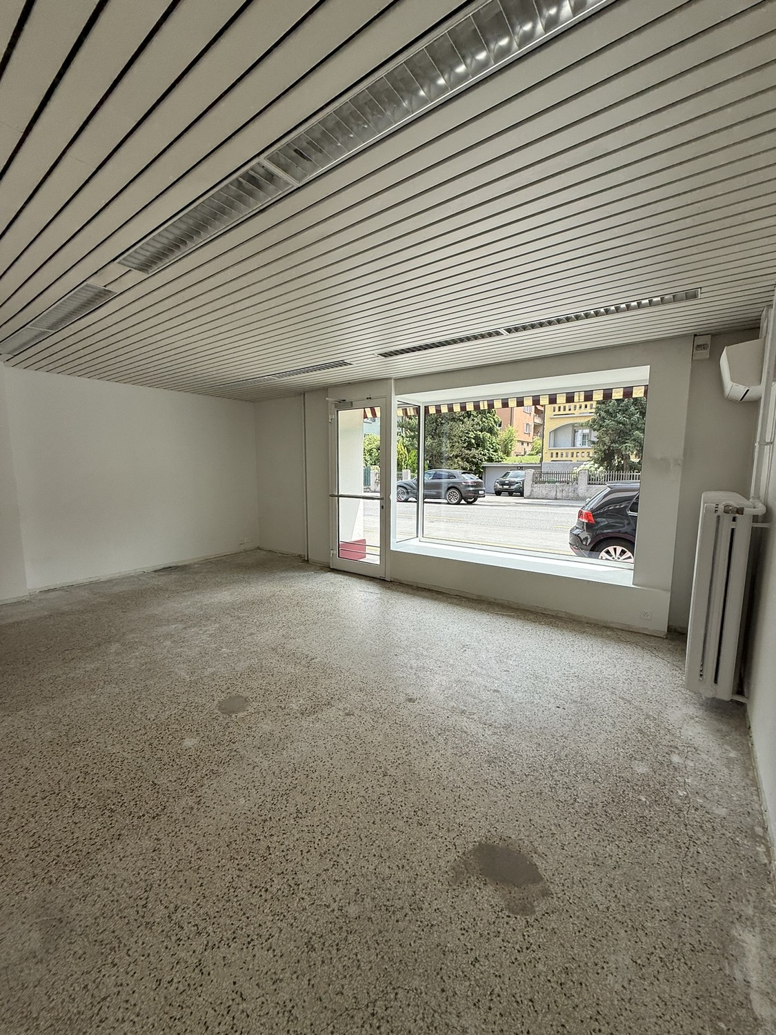 149m² commercial, photo 1 of 10