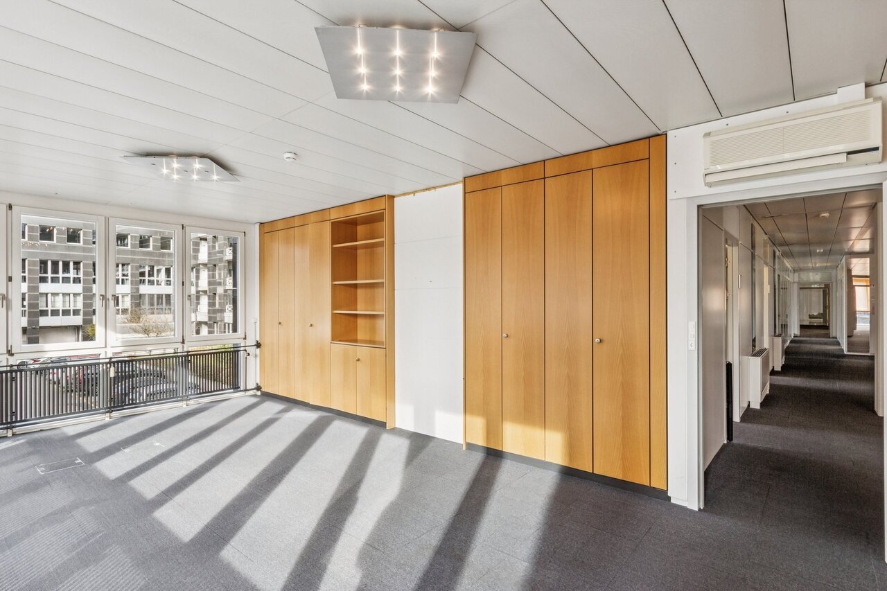 471m² office, photo 7 of 10