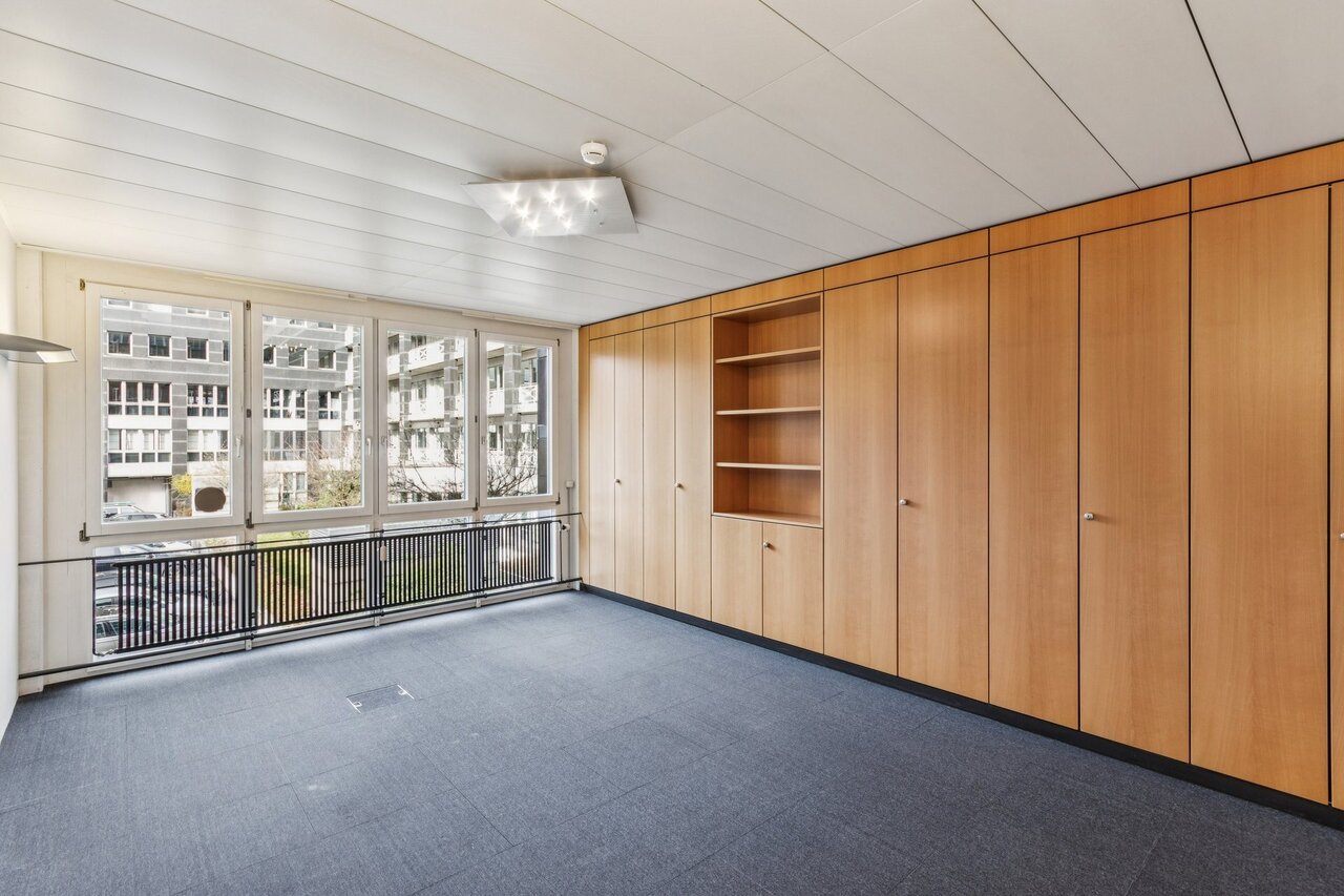 471m² office, photo 9 of 10