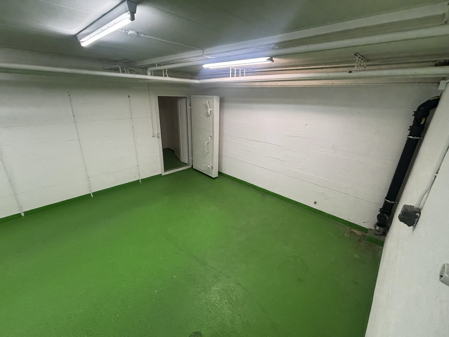 92m² cellar compartment, photo 4 of 4